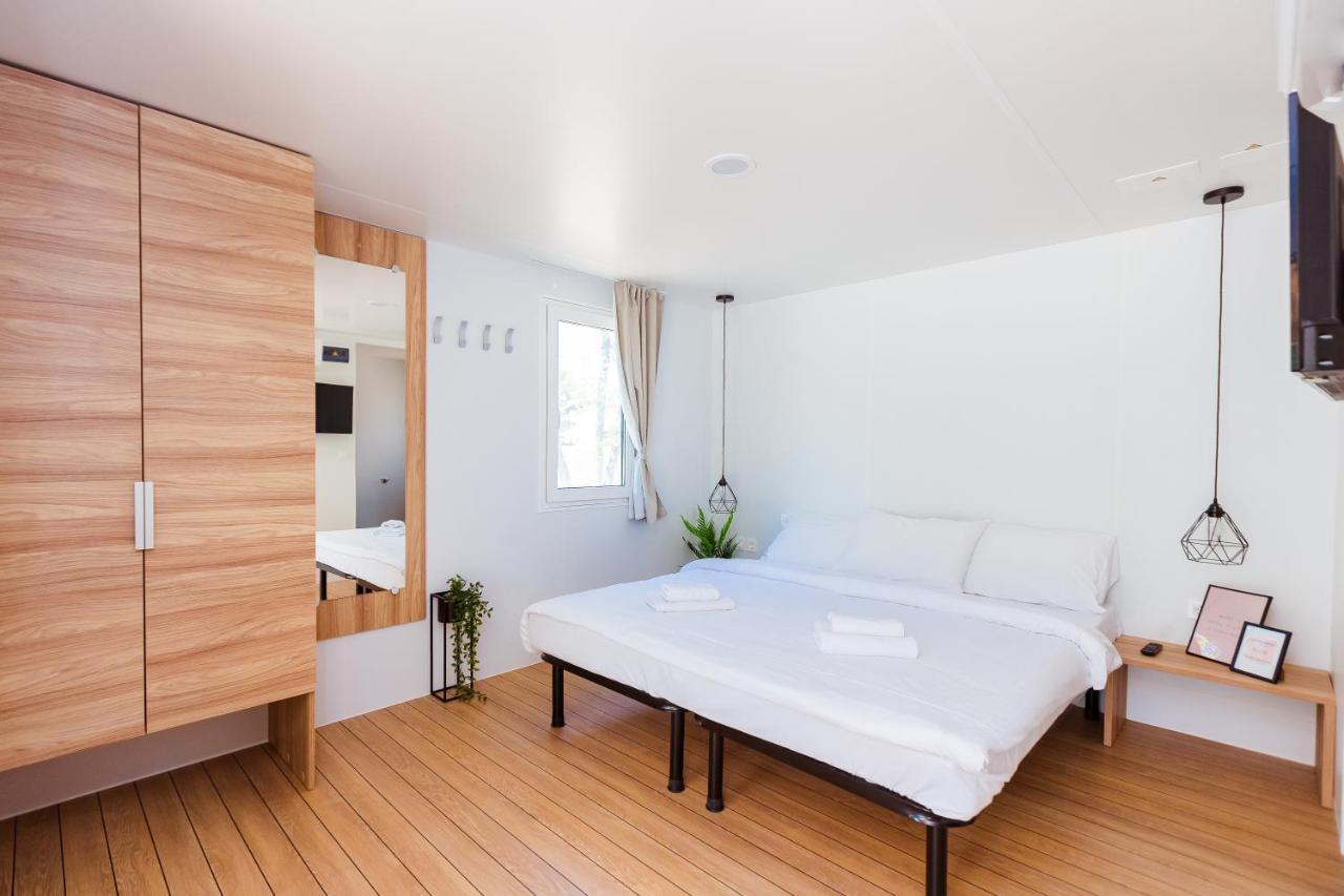 Mobile Homes Casapini In Fkk Camping Solaris โปเรช ภายนอก รูปภาพ